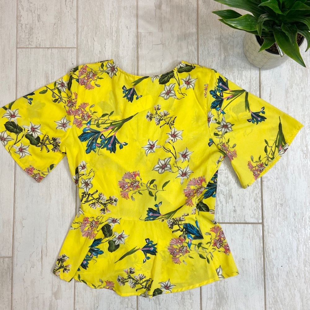 NWT Yellow Floral Wrap Blouse - Picture 5 of 5